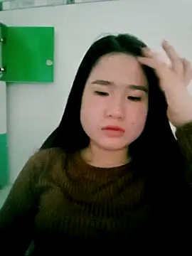 Snapshot of Sahara-lovexoxo chatting on 02/21/25, 01:00 Sahara-lovexoxo online show from 02/21/25, 01:00