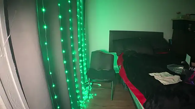 Snapshot of WyattBBC chatting on 12/05/24, 08:16 WyattBBC online show from 12/05/24, 08:16