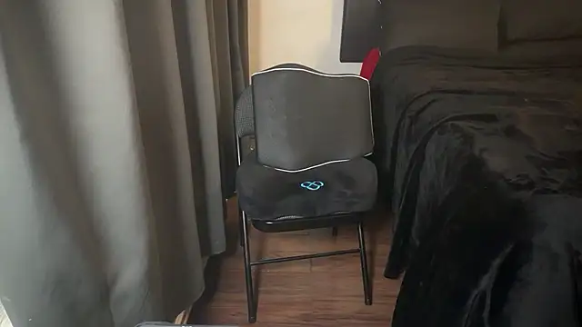 Snapshot of WyattBBC chatting on 10/26/25, 01:28 WyattBBC online show from 10/26/25, 01:28