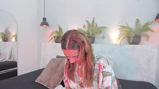 Snapshot of penelope_handaos chatting on 03/21/25, 06:49 penelope handaos online show from 03/21/25, 06:49