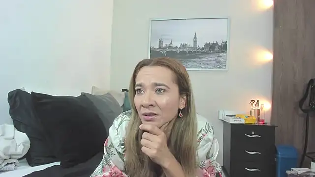 Snapshot of penelope_handaos chatting on 10/07/25, 03:13 penelope handaos online show from 10/07/25, 03:13