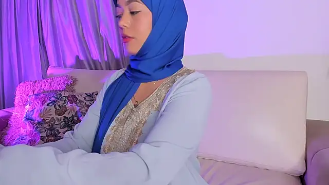 azzahara069 online show from 11/28/25, 09:37