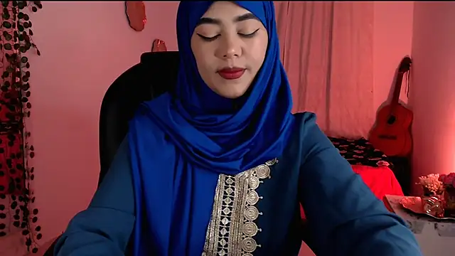 azzahara069 online show from 06/07/26, 12:49