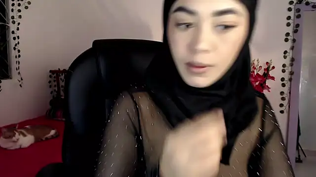 azzahara069 online show from 05/17/26, 02:11