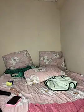 HornyxLadie online show from 05/24/26, 08:42