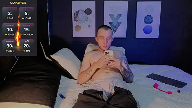 Dylanwhite23  online show from 02/19/26, 03:47