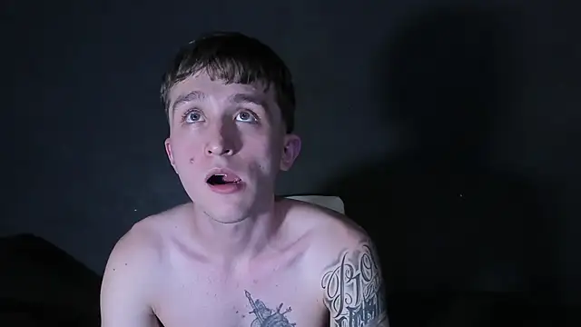 Dylanwhite23  online show from 12/04/25, 07:24