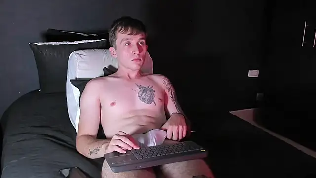 Dylanwhite23  online show from 09/11/25, 09:59