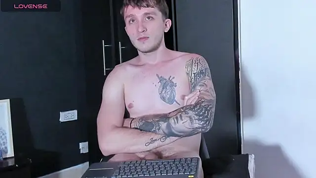 Dylanwhite23  online show from 12/16/25, 05:11