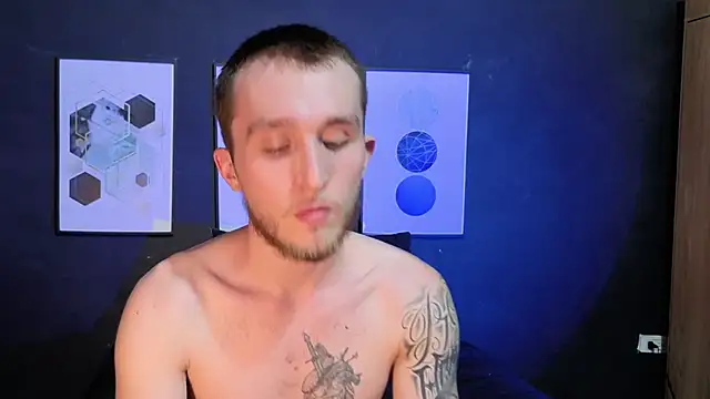 Dylanwhite23  online show from 03/24/26, 12:21