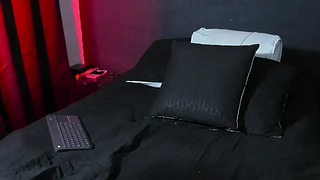 Dylanwhite23  online show from 09/26/25, 09:43