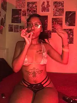 naughtybitches5 online show from 03/21/26, 04:57