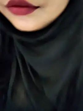 Indian-Nazia online show from 04/17/26, 08:22