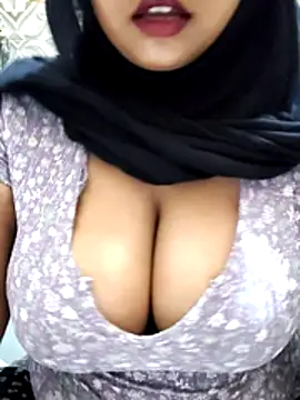Indian-Nazia online show from 07/08/26, 06:52