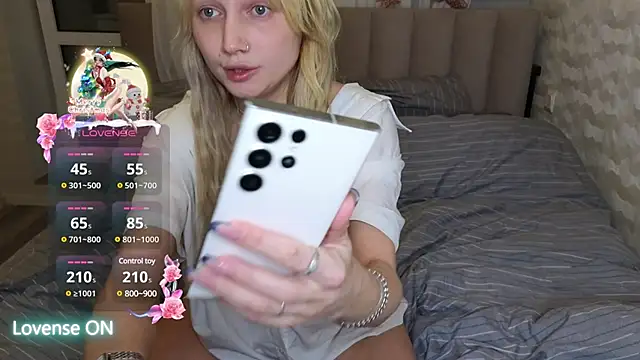 GoodGirl0024 online show from 02/06/25, 08:34