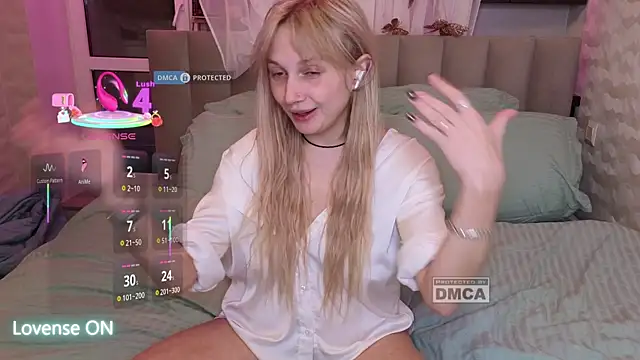 GoodGirl0024 online show from 03/02/25, 08:35