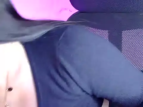 akshara thakur9 online show from 12/20/25, 06:33