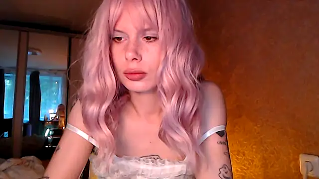 Vienaxtexasxparis online show from 06/30/26, 05:35