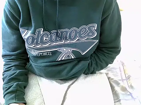 prettylacey3 online show from 06/03/26, 10:27