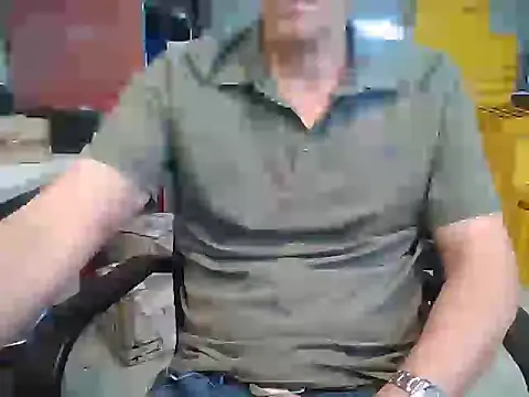 Raimundo1971 online show from 11/27/25, 03:56
