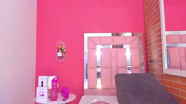 Veronika horny69 online show from 09/25/25, 11:27