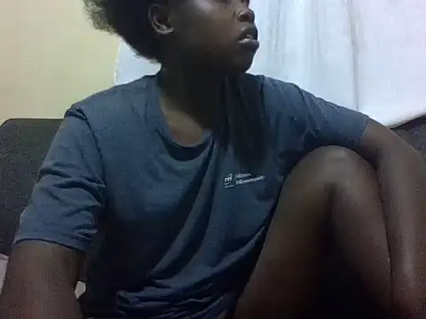 Sweetcecie01 online show from 04/29/26, 08:04