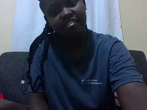 Sweetcecie01 online show from 06/04/26, 07:29