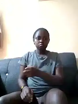 Sweetcecie01 online show from 11/12/25, 09:29