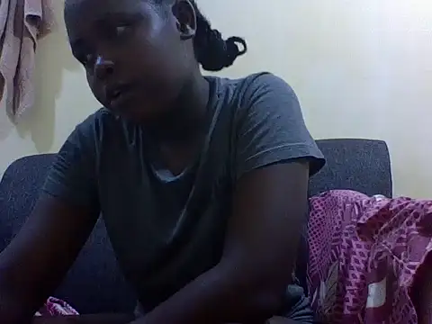 Sweetcecie01 online show from 01/14/26, 08:01