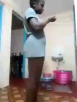 Sweetcecie01 online show from 09/13/25, 07:58