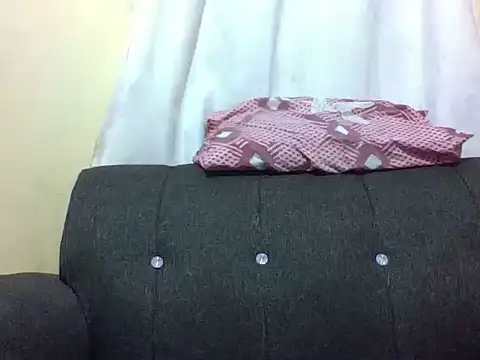 Sweetcecie01 online show from 07/15/26, 10:17