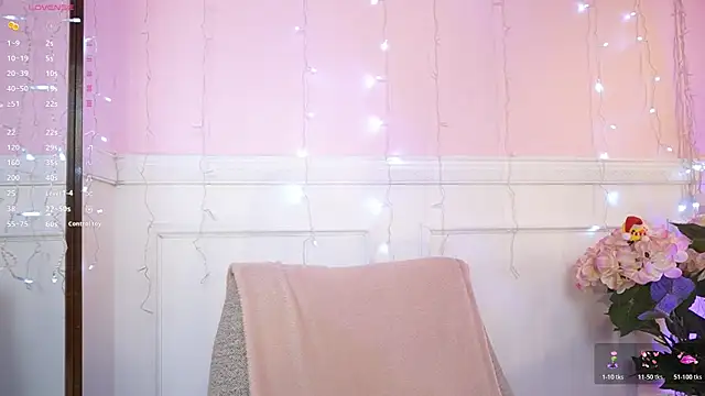 Snapshot of Anybuny chatting on 12/17/25, 12:21 Anybuny online show from 12/17/25, 12:21