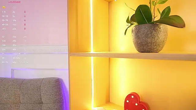 Snapshot of Anybuny chatting on 11/10/25, 11:48 Anybuny online show from 11/10/25, 11:48