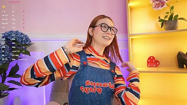 Snapshot of Anybuny chatting on 11/14/25, 12:42 Anybuny online show from 11/14/25, 12:42