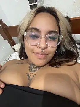 lolafairytail online show from 12/13/25, 11:11