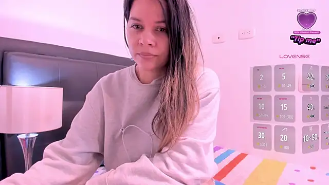 Snapshot of daniela_beauty chatting on 10/12/25, 07:15 daniela beauty online show from 10/12/25, 07:15