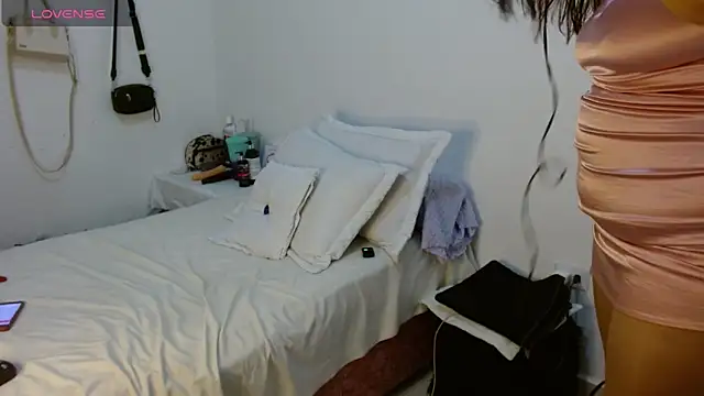 alinsonhot29 online show from 05/25/26, 12:43