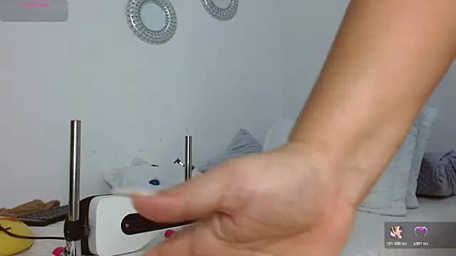 alinsonhot29 online show from 05/11/26, 12:56