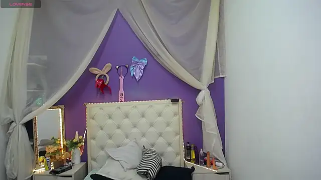 Ingrid Casas online show from 02/10/25, 11:13