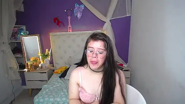 Ingrid Casas online show from 02/12/25, 02:03