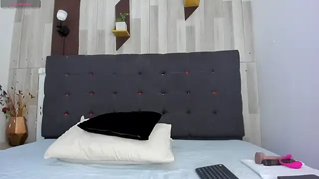 Anastasiapriest online show from 10/16/25, 11:51