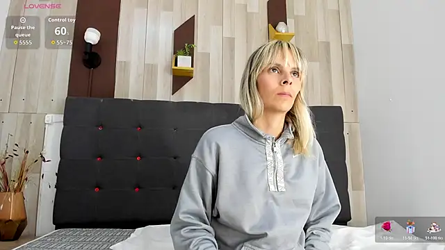 Anastasiapriest online show from 10/21/25, 11:42