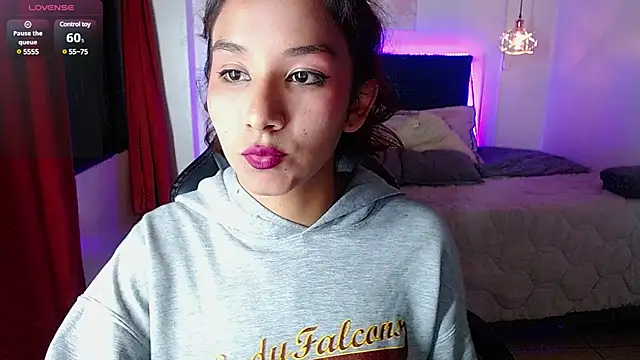 PoisonIvy15  online show from 01/12/25, 02:45