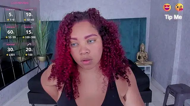Snapshot of AngelaCoffee chatting on 06/26/26, 01:44 AngelaCoffee online show from 06/26/26, 01:44