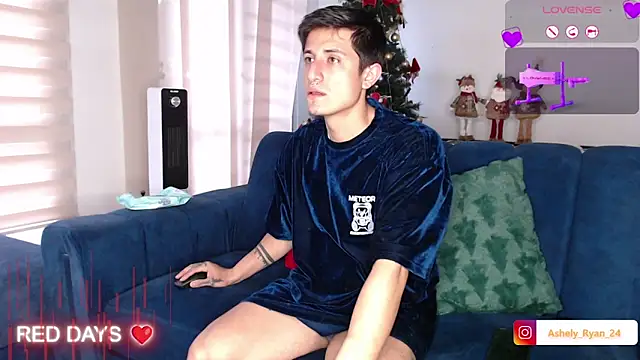 ashely ryan24 online show from 11/28/25, 09:26