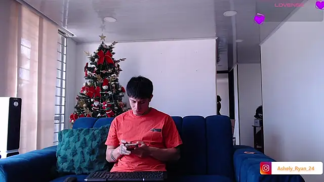 ashely ryan24 online show from 11/21/25, 06:07