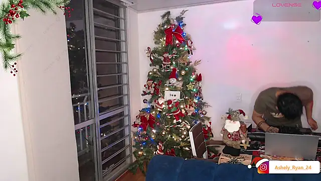 ashely ryan24 online show from 12/17/25, 11:43