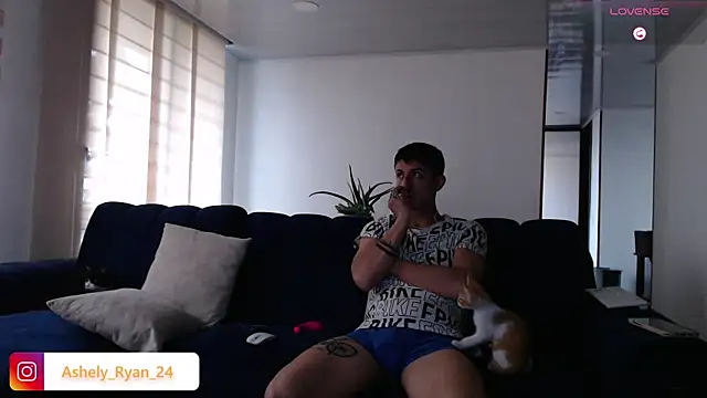 ashely ryan24 online show from 03/06/25, 09:20