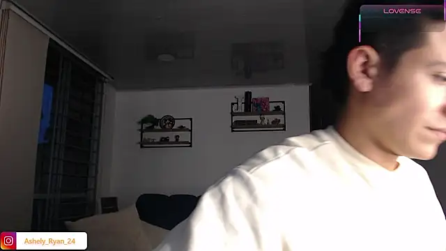 ashely ryan24 online show from 03/18/26, 11:16