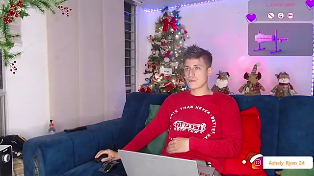 ashely ryan24 online show from 12/16/25, 11:20